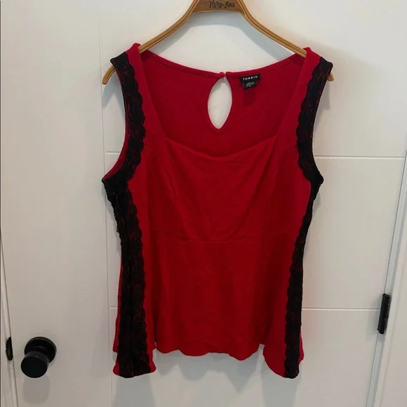 Torrid Vibrant Red sleeveless shirt size 0X - Picture 2 of 7